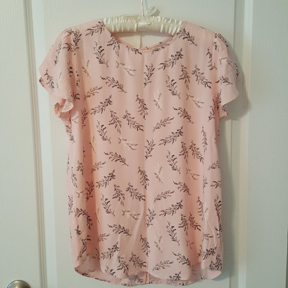 Loft Leafy Tulip Sleeve Button Back Top